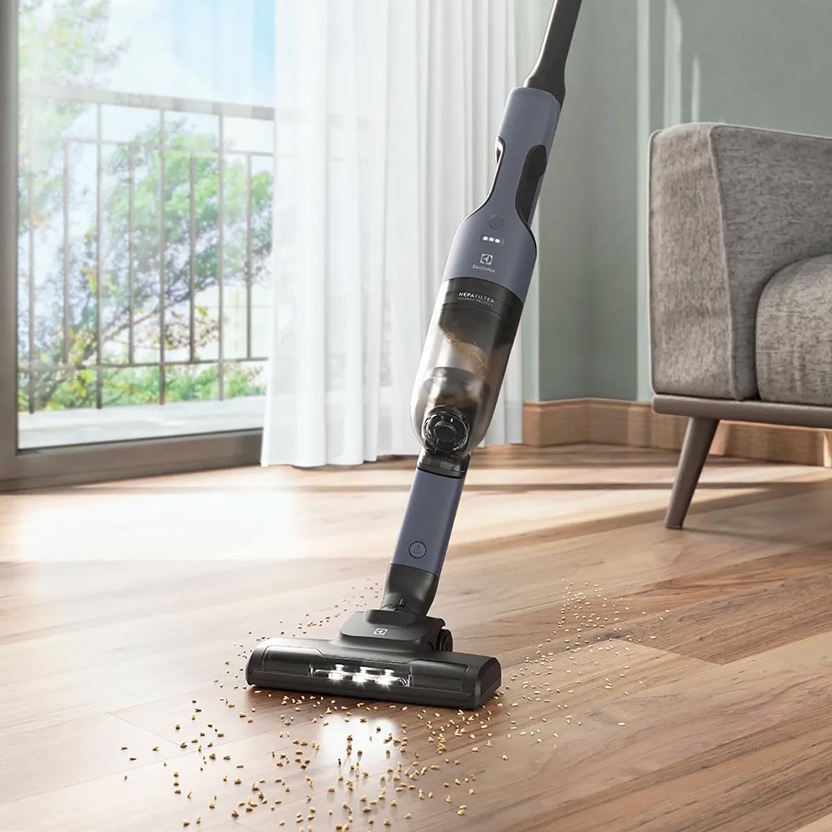 Aspiradora Vertical Inalámbrica Electrolux Ergorápido Ciclonica Efficient ERG019 2EN1 90W Azul